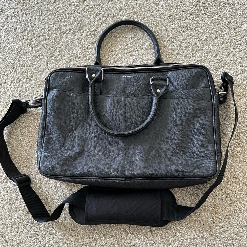 Cole Hann American Airlines black Leather Atache